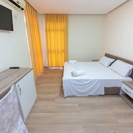 Esal 4*