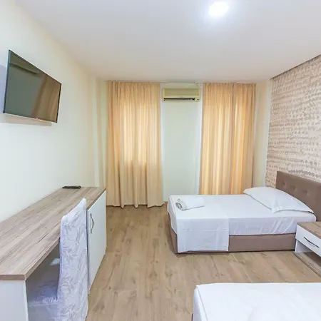 Esal 4*