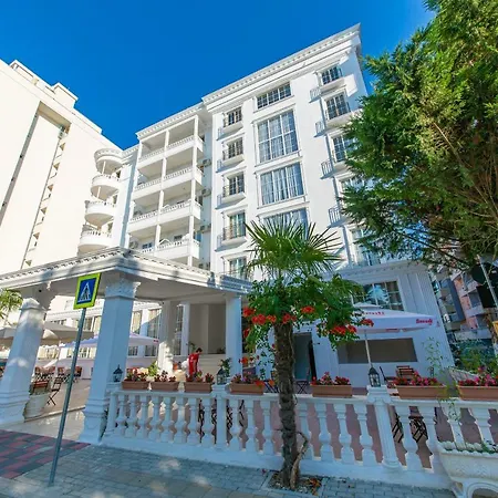 Esal Hotell